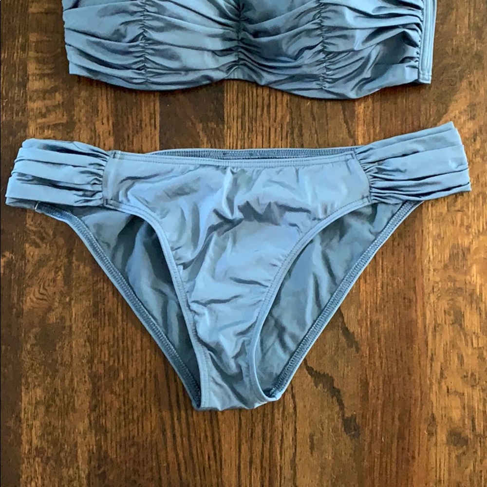 KiWi Saint-Tropez bikini. Top T 3. Bottom T 4 bathing suit. NEW - Picture 2 of 8